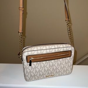 Michael Kors Crossbody